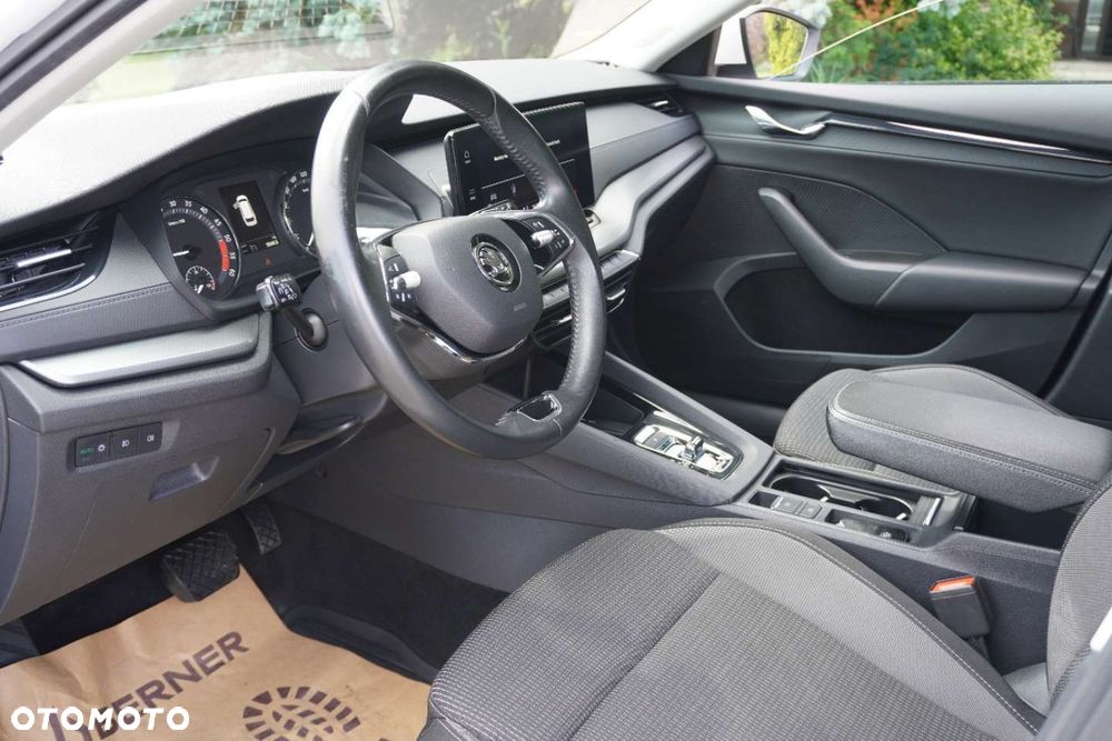 Skoda Octavia 2.0 TDI DSG Ambition - 11