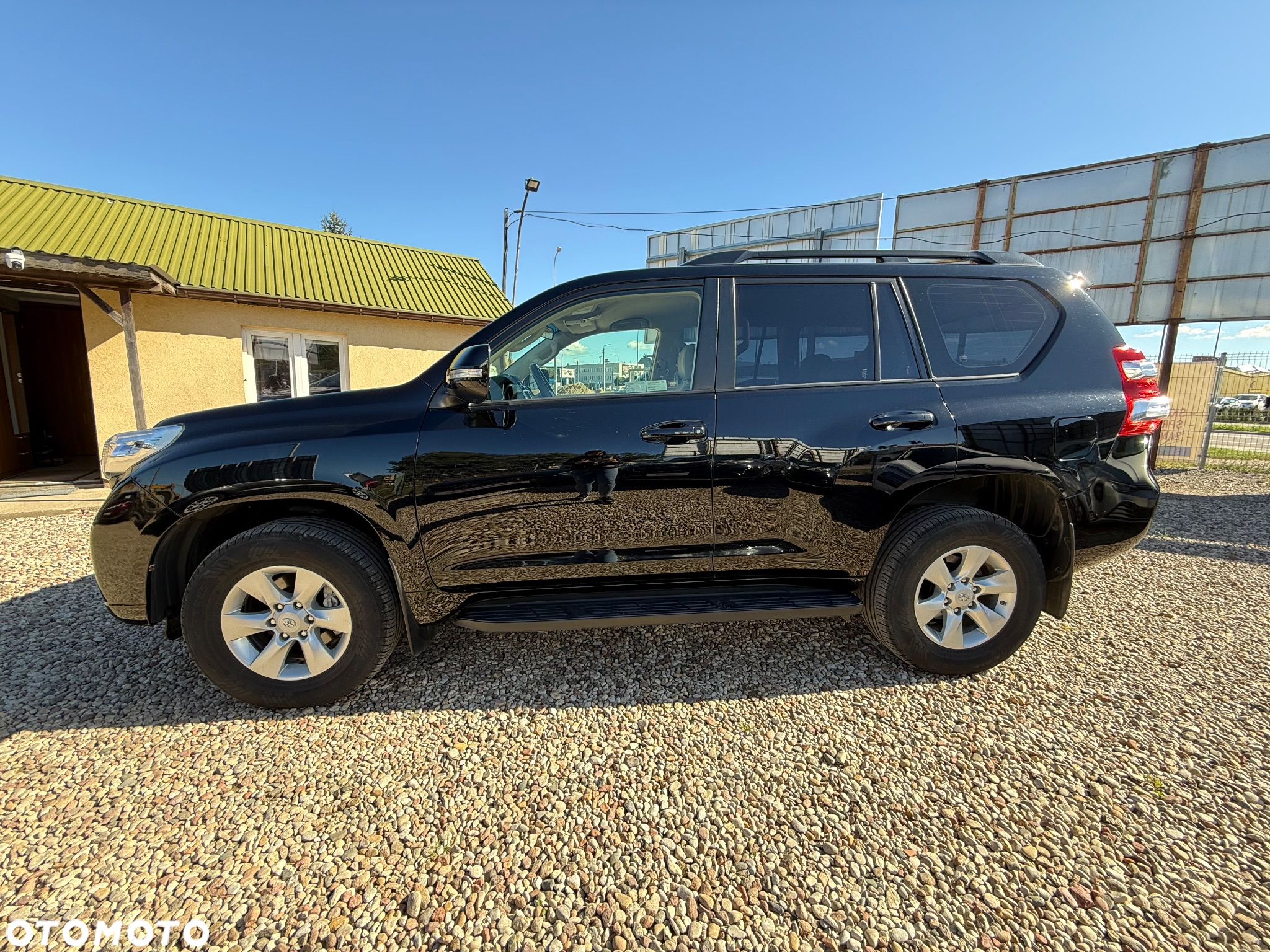 Toyota Land Cruiser - 7