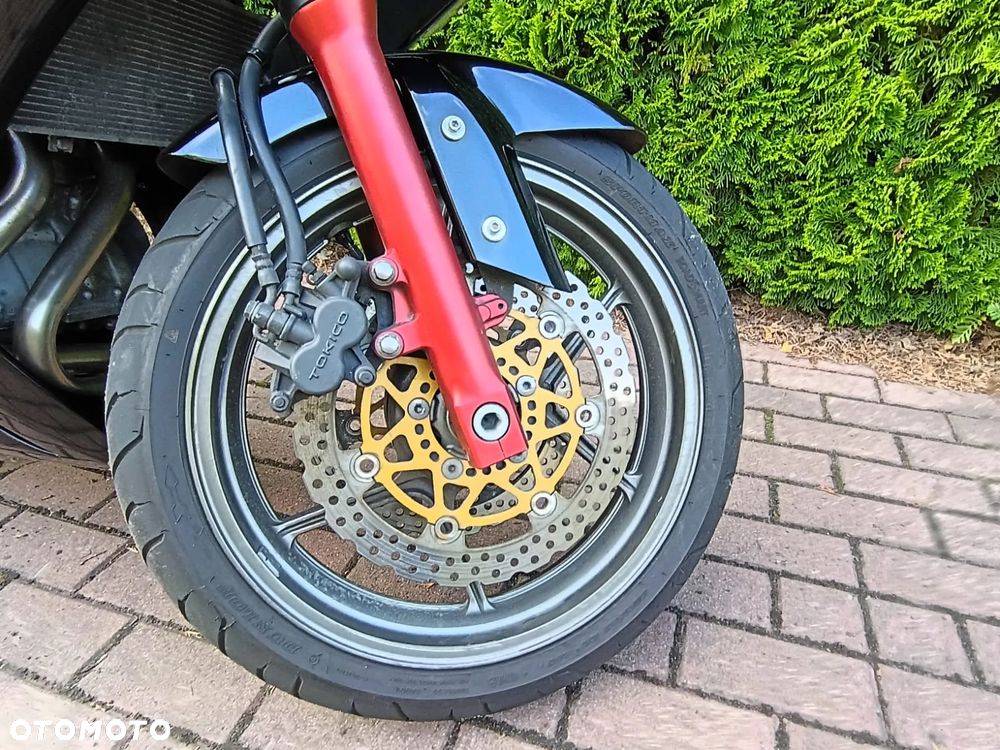 Kawasaki ER - 12