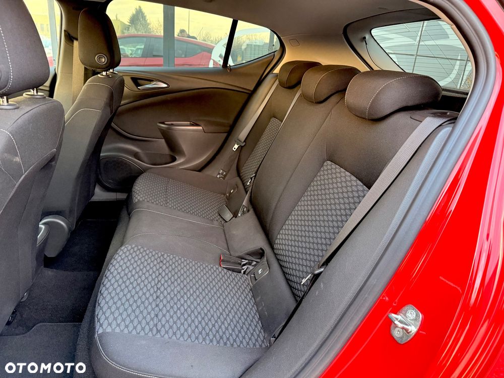 Opel Astra 1.6 CDTI Essentia - 22