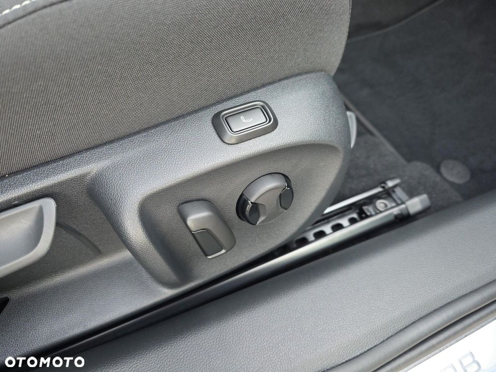 Skoda Superb 2.0 TSI Selection DSG - 25