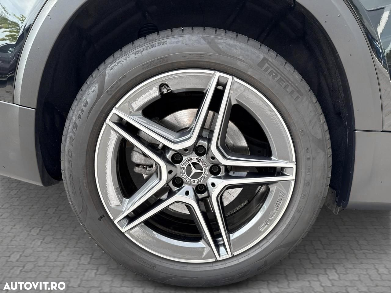 Mercedes-Benz GLB - 6