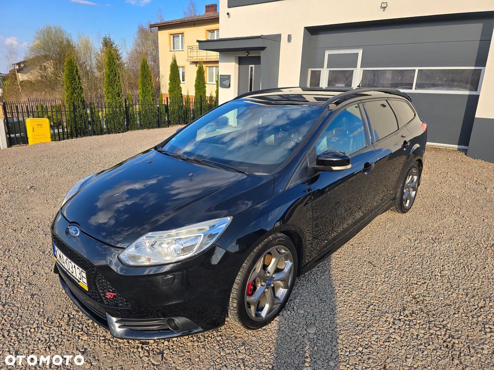 Ford Focus SW 2.0 EcoBoost ST Leather Exclusive Pack - 3