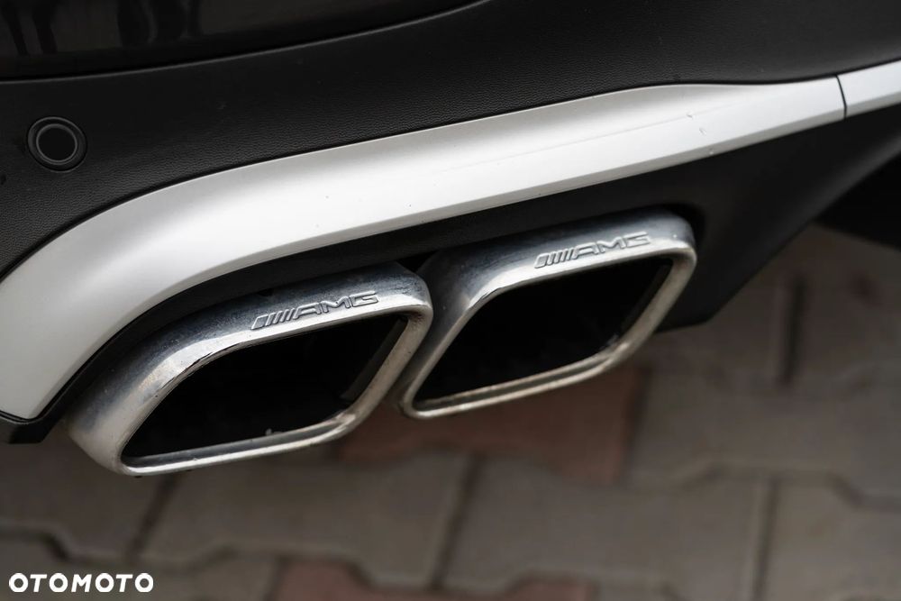 Mercedes-Benz GLC AMG 63 S 4Matic+ AMG Speedshift MCT 9G - 8