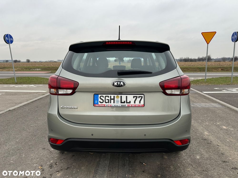 Kia Carens 1.6 GDI Dream Team Edition - 5