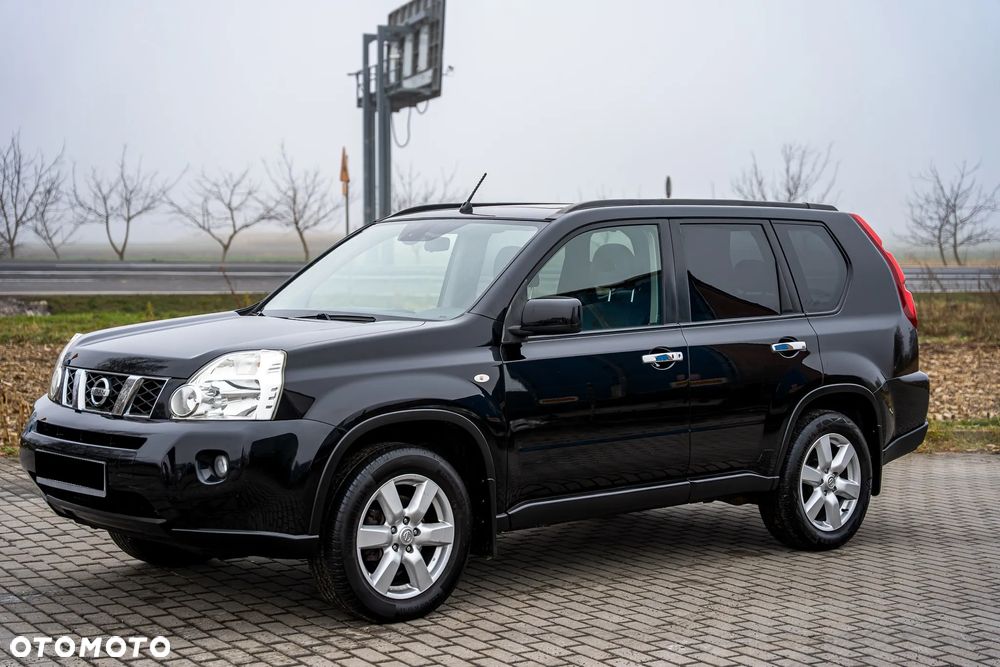 Nissan X-Trail 2.0 dCi 4x4 DPF Platinum - 17