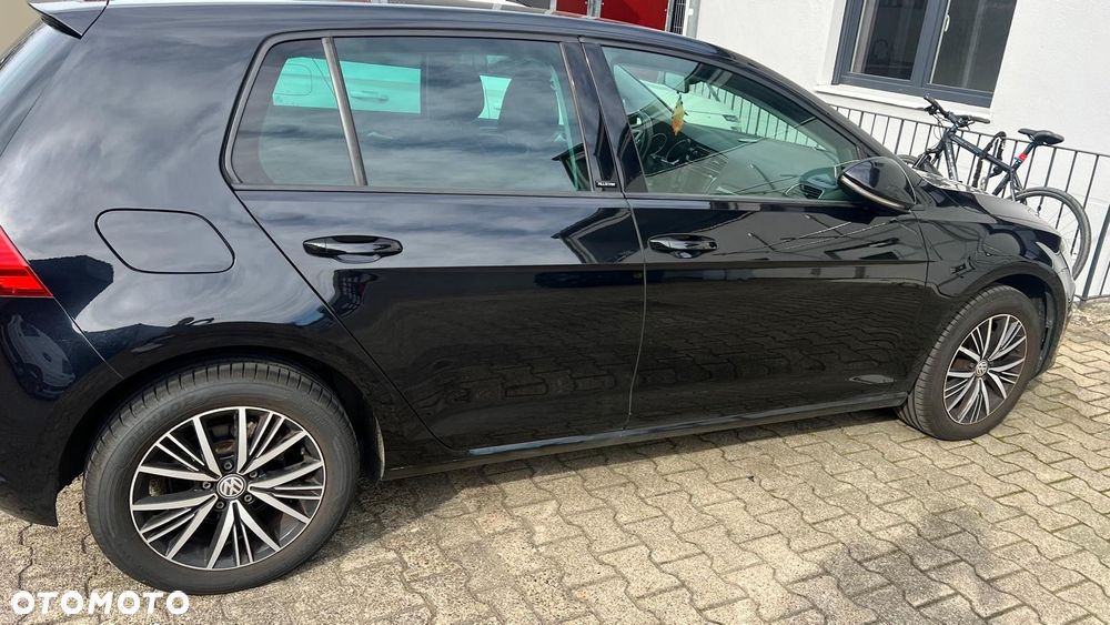 Volkswagen Golf 1.6 TDI BlueMotion Technology Allstar - 6