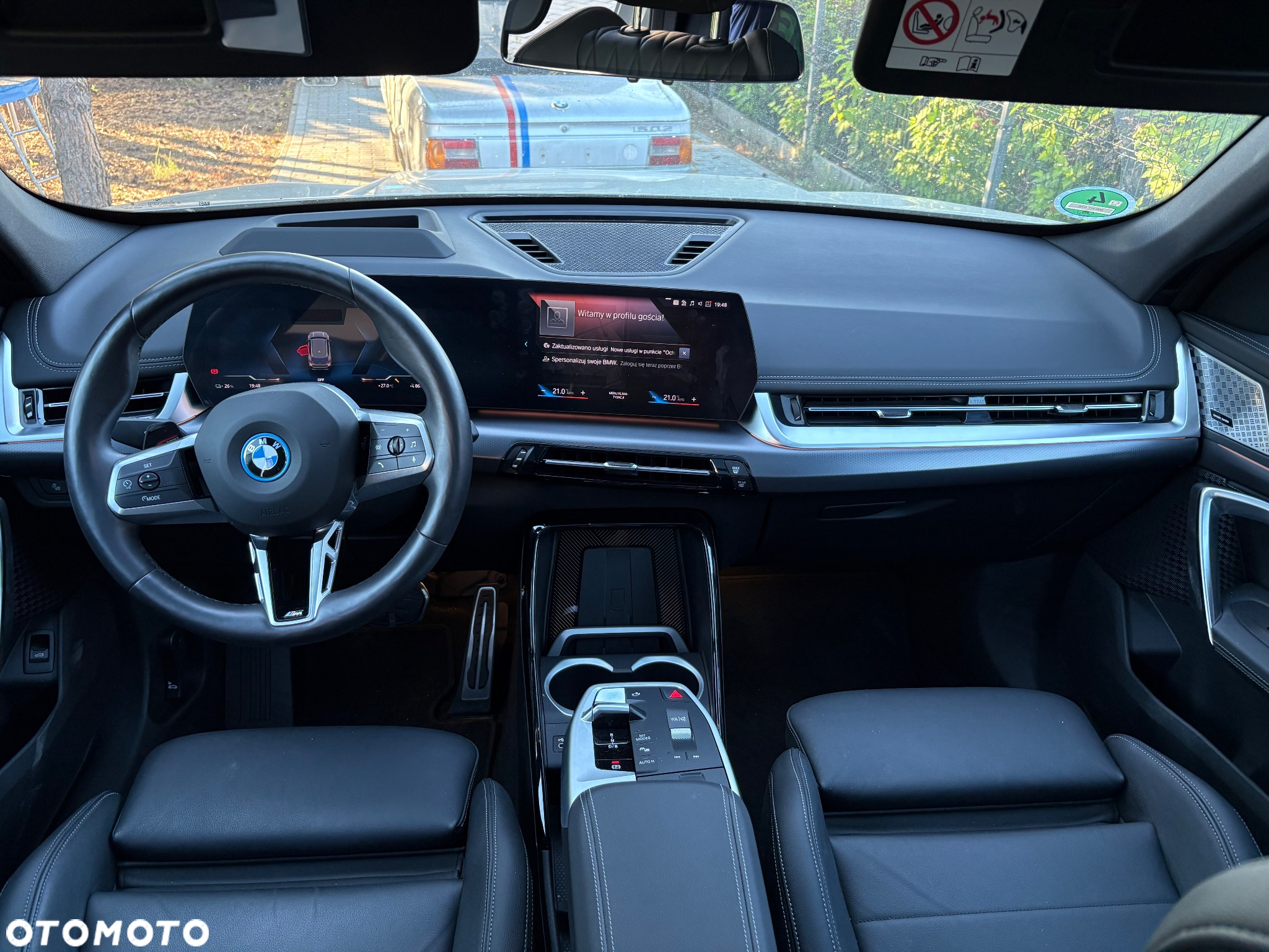 BMW iX1 xDrive30 66.5kWh M Sport - 13