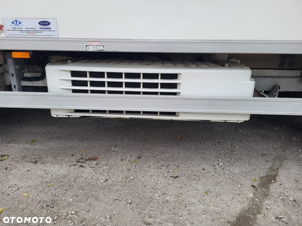 Iveco Daily 35S12 2017r SALON 147 tyś km Chłodnia Mroźnia Izoterma Agregat Winda KLIMA Zasilanie 230V - 11