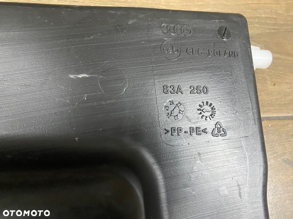 Zbiorniczek spryskiwaczy Audi Q3 83A 83A955449 NOWY ORG - 2