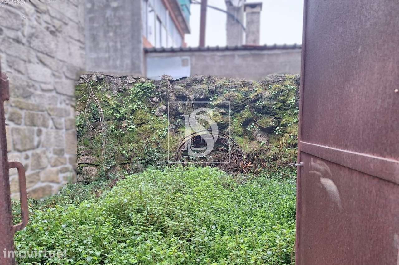 Terreno urbano no centro de Vilar de Besteiros, Tondela - Grande imagem: 4/9
