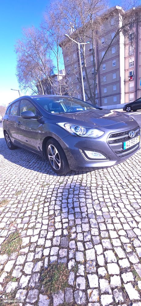 Hyundai i30 CW - 28