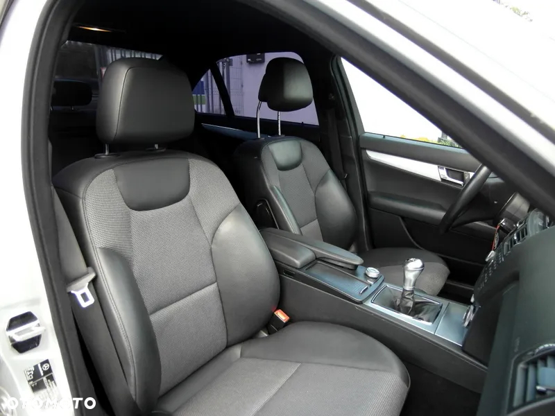 Mercedes-Benz Klasa C 200 Kompressor Avantgarde - 21