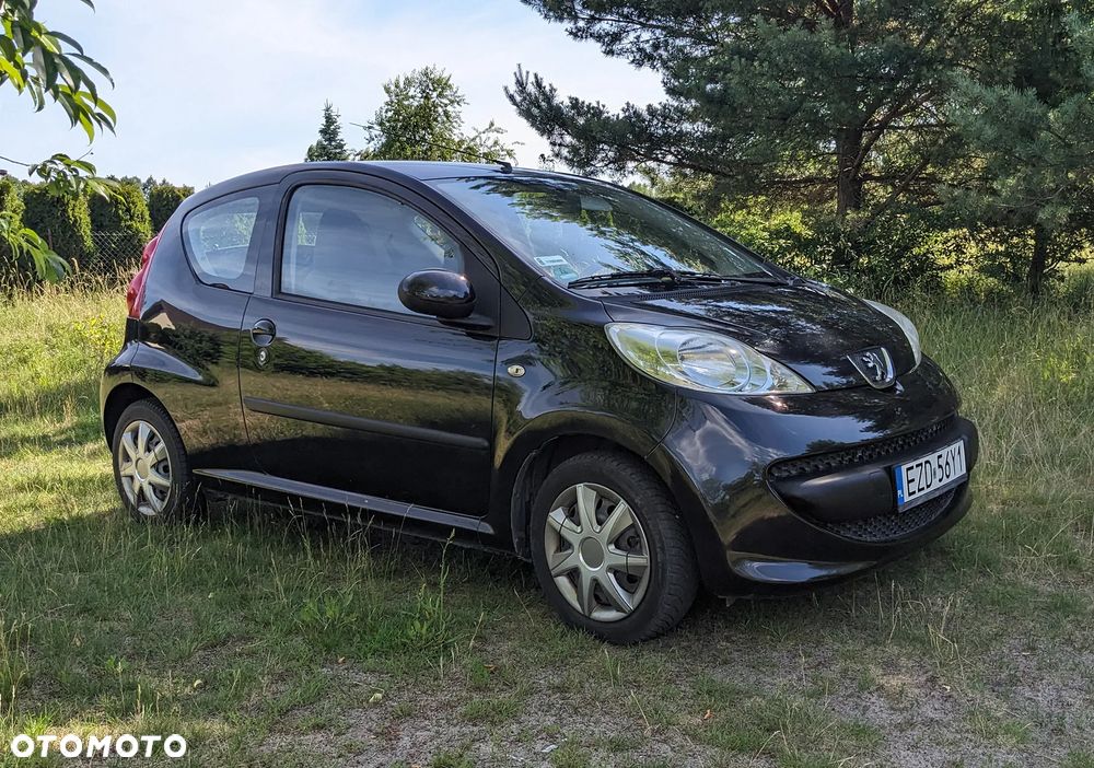 Peugeot 107 1.0 Happy - 2