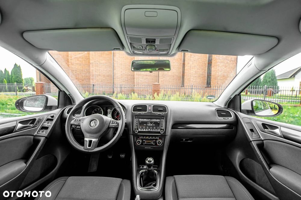 Volkswagen Golf 1.6 Highline - 26