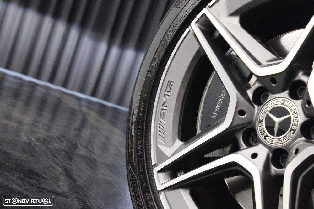 Mercedes-Benz A 250 e AMG Line - 56
