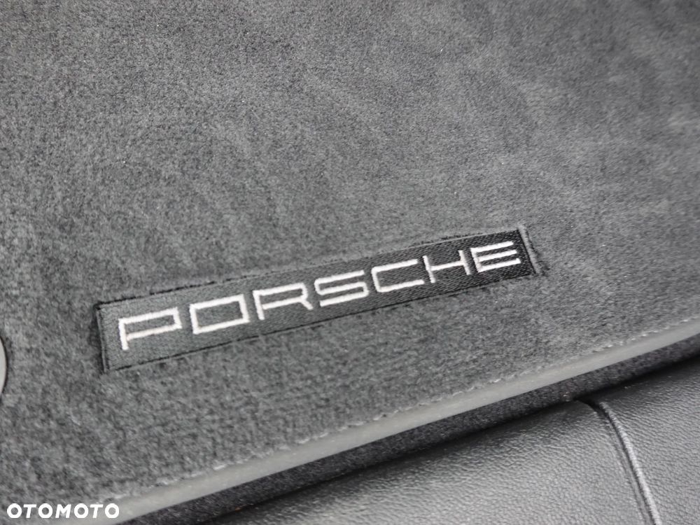 Porsche Cayenne S E-Hybrid Platinum Edition - 28