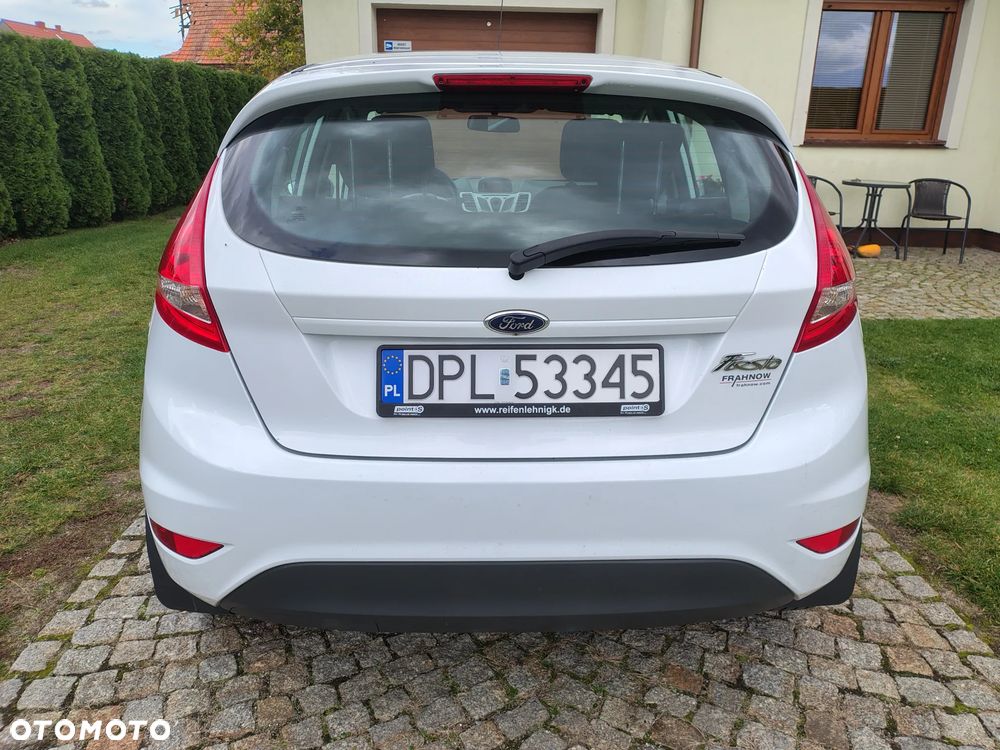 Ford Fiesta - 9