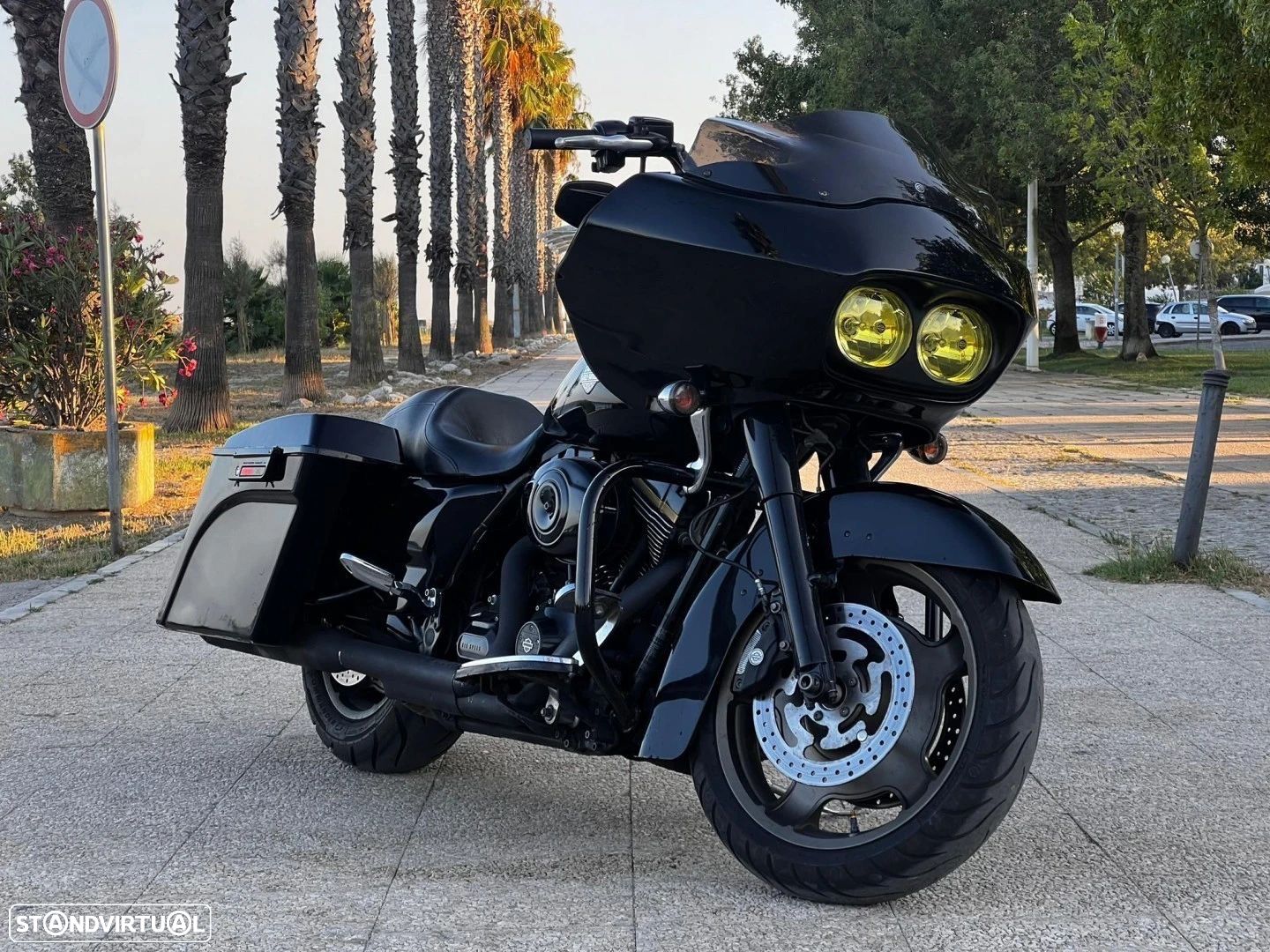Harley-Davidson Road - 1