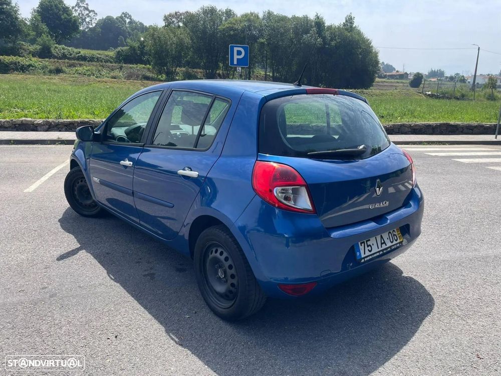 Renault Clio - 14