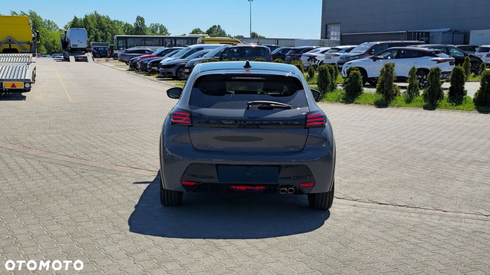 Peugeot 208 - 5