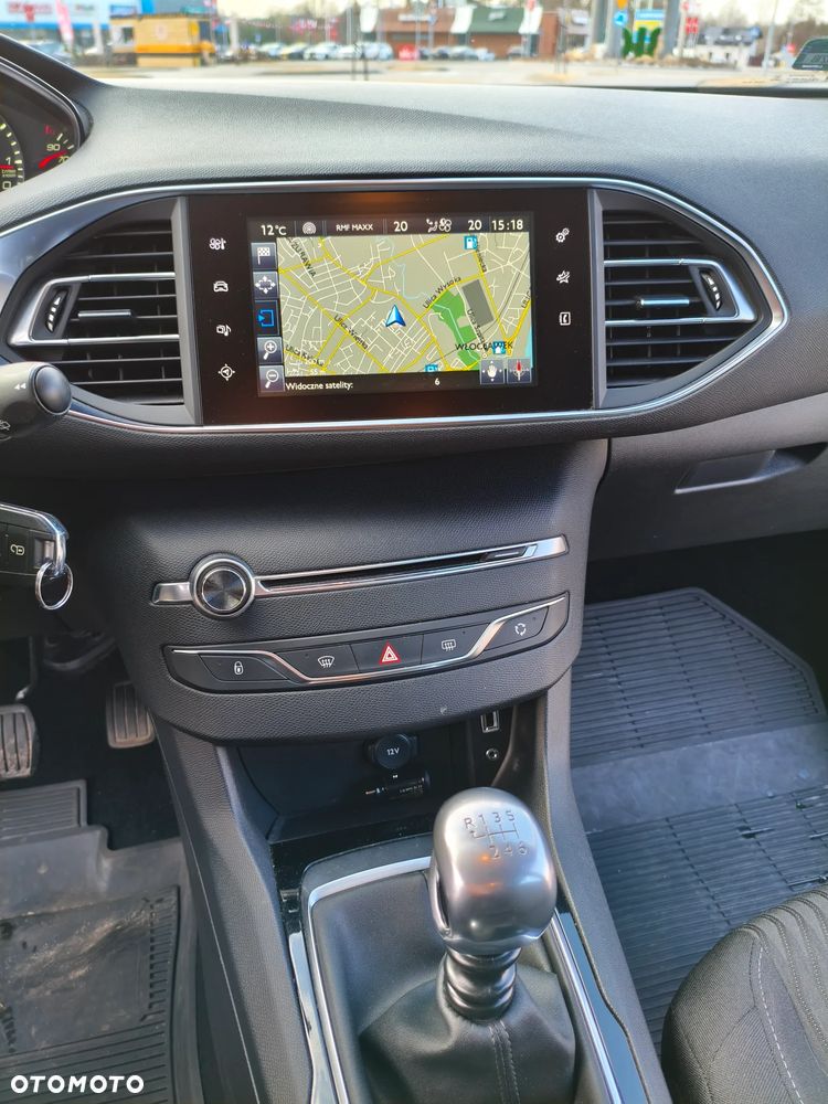 Peugeot 308 1.2 PureTech Allure S&S - 12