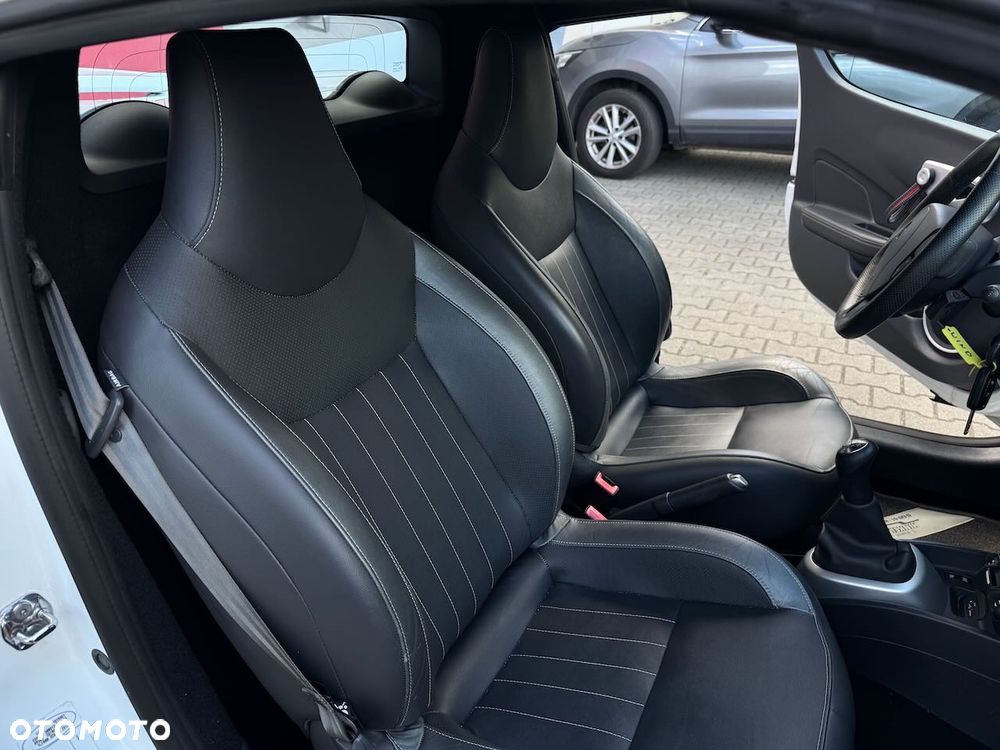 Renault Wind - 8
