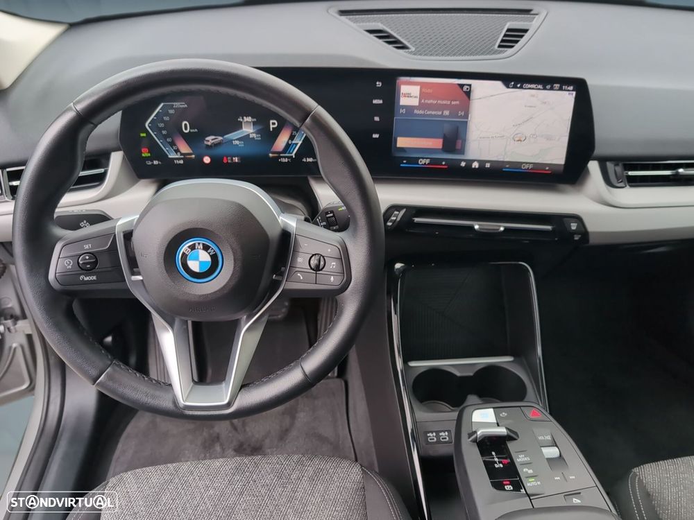 BMW iX1 eDrive20 - 12