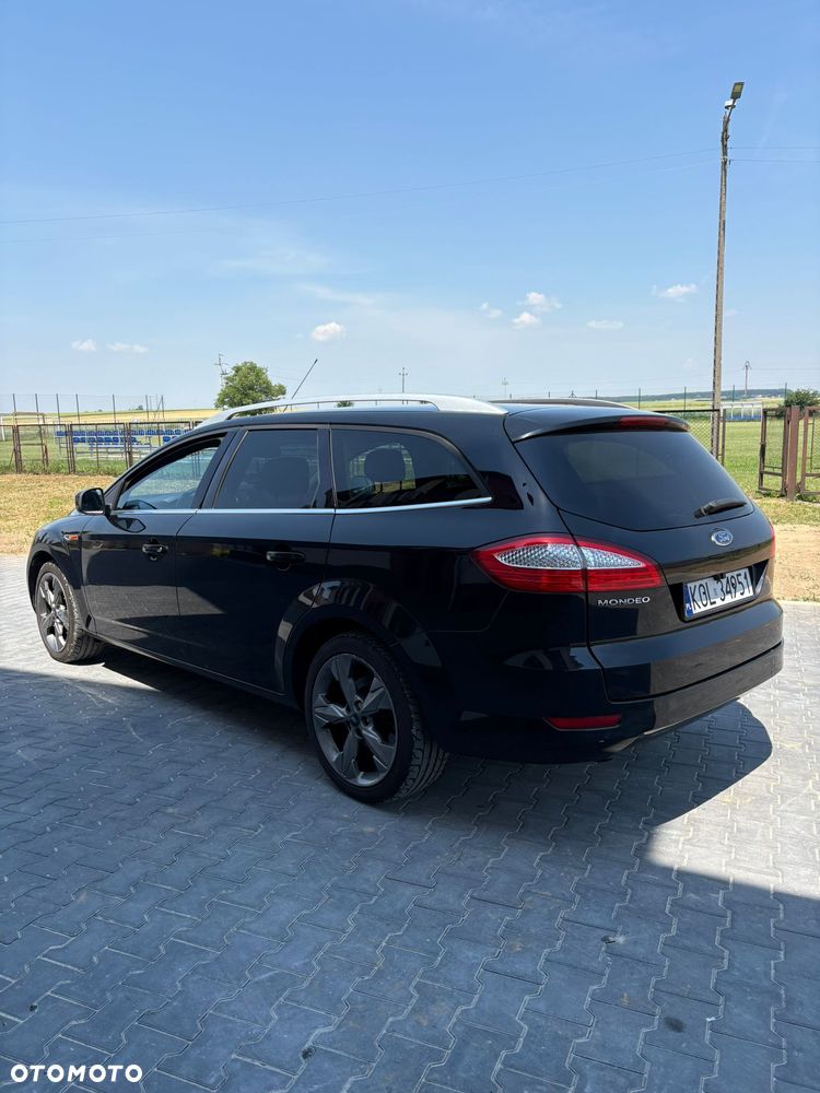 Ford Mondeo 2.0 TDCi Ambiente - 3