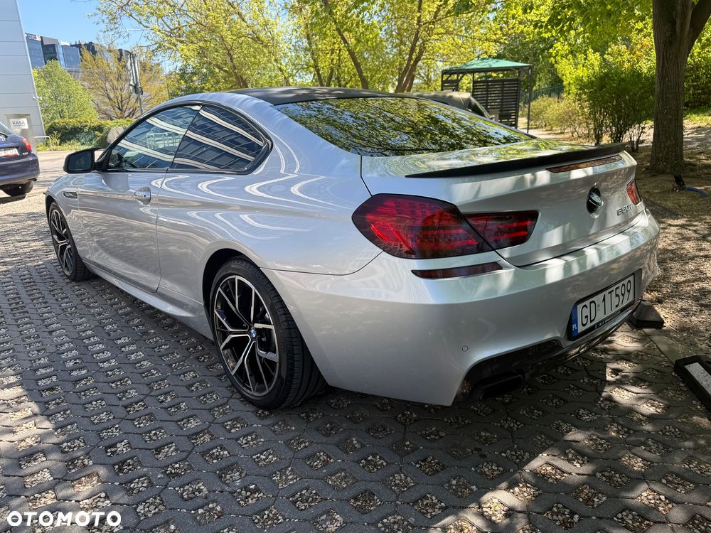 BMW Seria 6 650i - 7