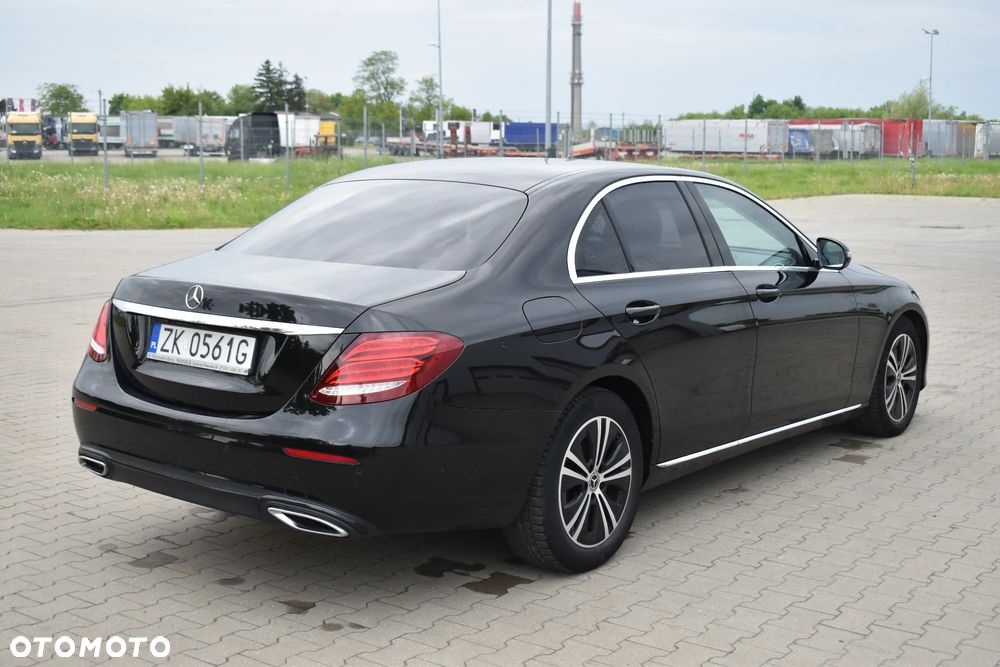Mercedes-Benz Klasa E 220 d 4-Matic Avantgarde - 8