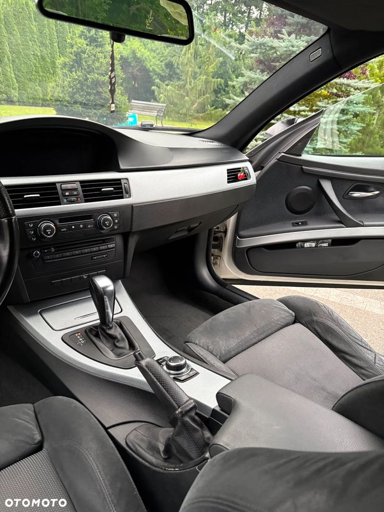 BMW Seria 3 330d xDrive - 21