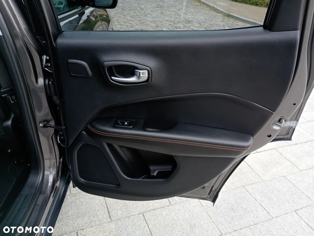 Jeep Compass 1.4 MultiAir Active Drive Automatik Limited - 30
