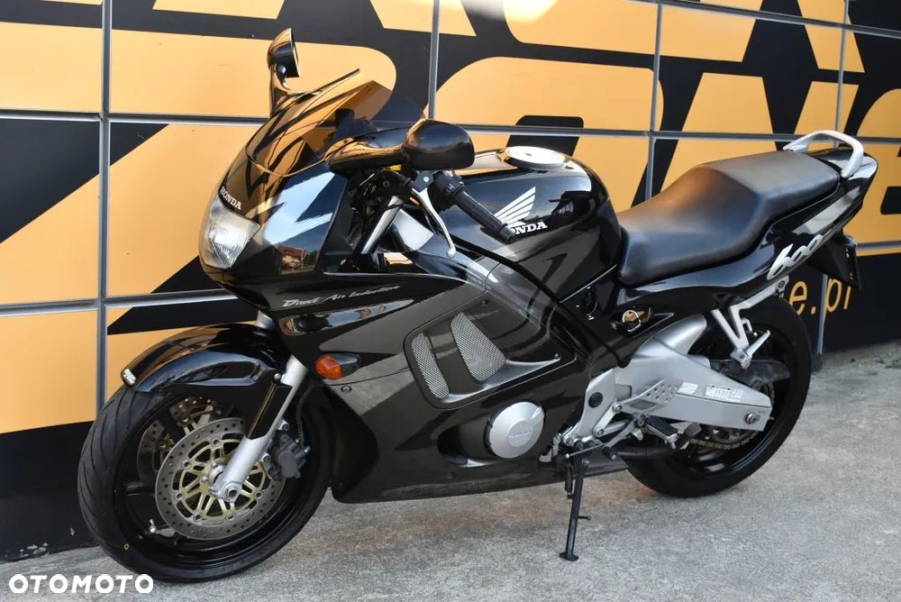Honda CBR - 7