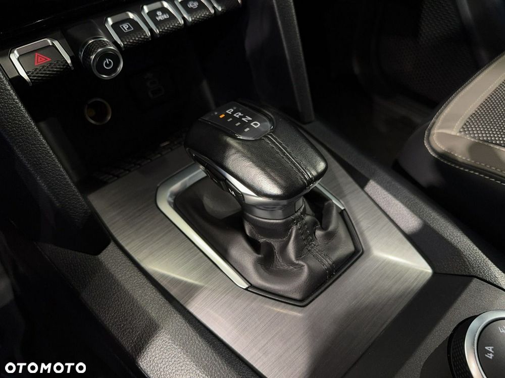 Volkswagen Amarok - 28