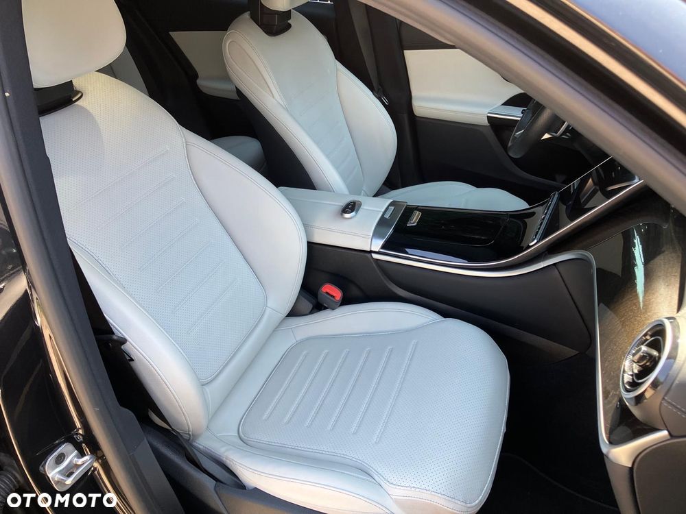 Mercedes-Benz GLC 300 4Matic 9G-TRONIC AMG Line - 8