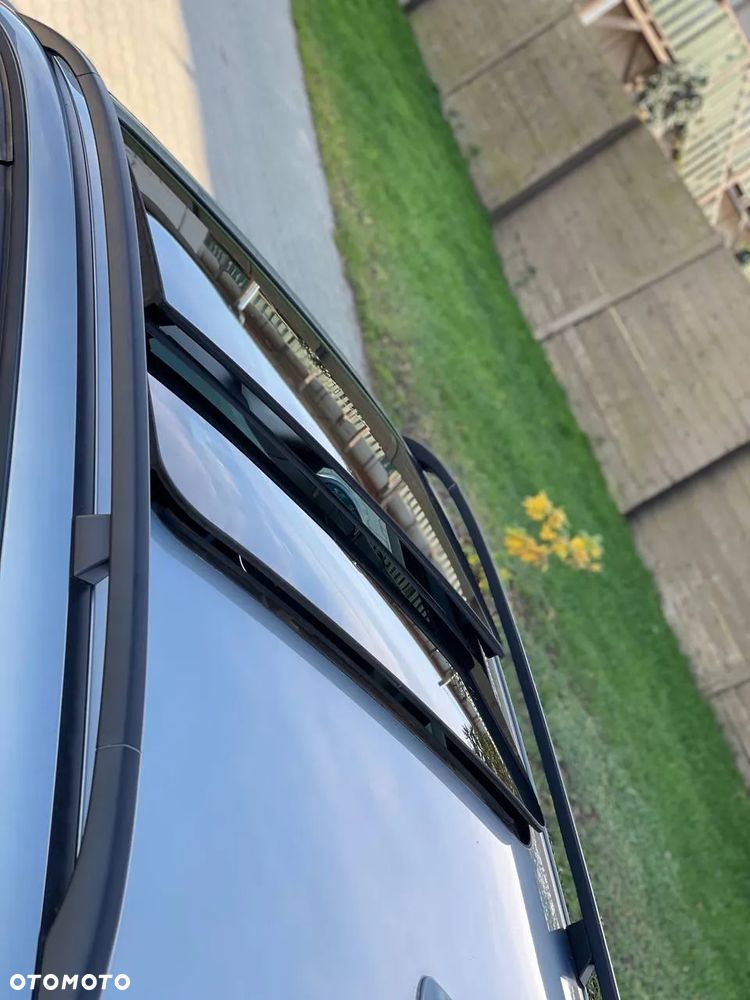 BMW Seria 3 ver-320i-touring - 6