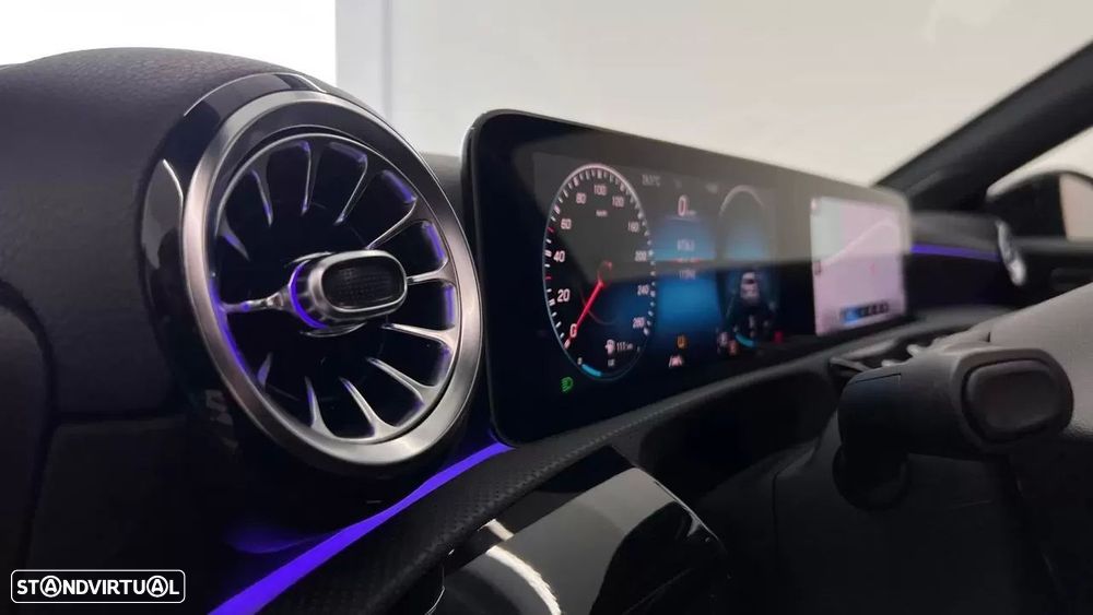 Mercedes-Benz A 35 AMG 4Matic Speedshift DCT 8G Line Advanced Plus - 17