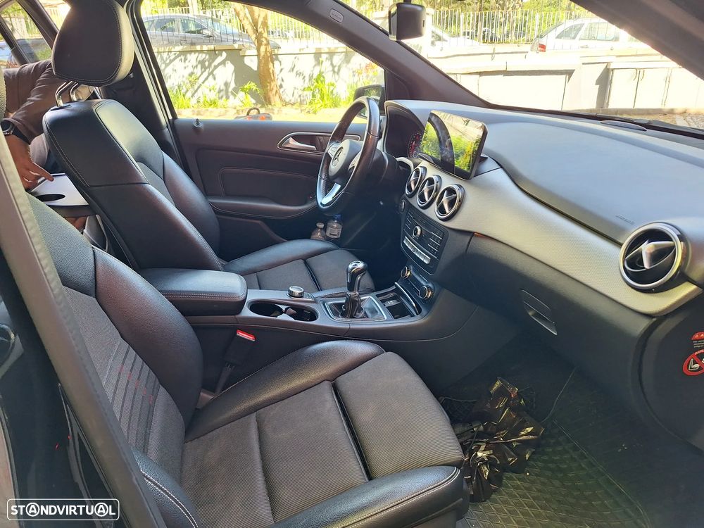 Mercedes-Benz B 180 d Style - 18