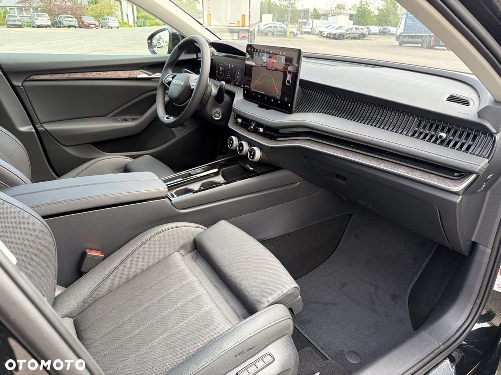 Skoda Superb 2.0 TDI SCR 4x4 L&K DSG - 17