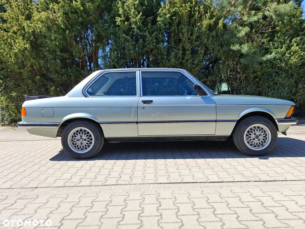 BMW Seria 3 - 1