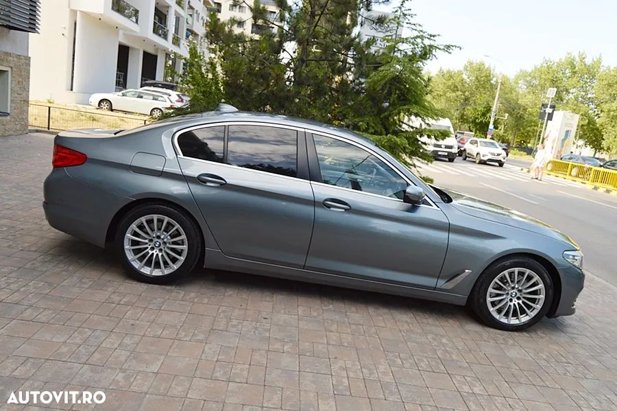 BMW Seria 5 520d Aut. - 25