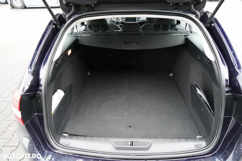 Peugeot 308 1.5 BlueHDi FAP STT EAT8 Active - 36