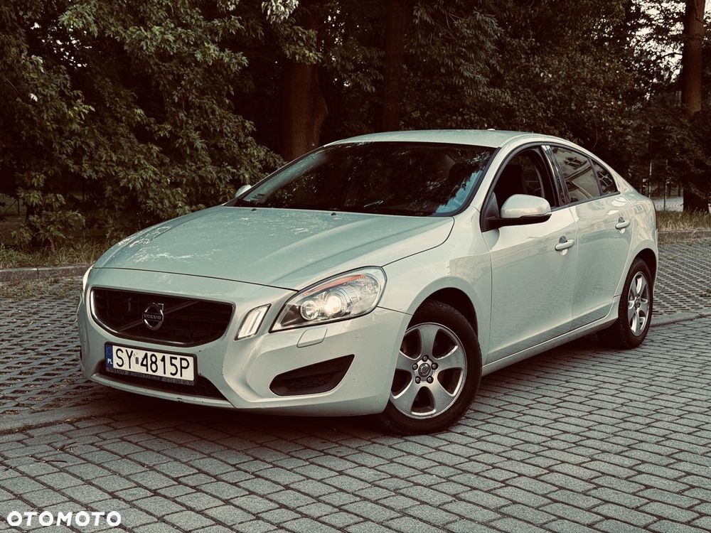 Volvo S60 - 1