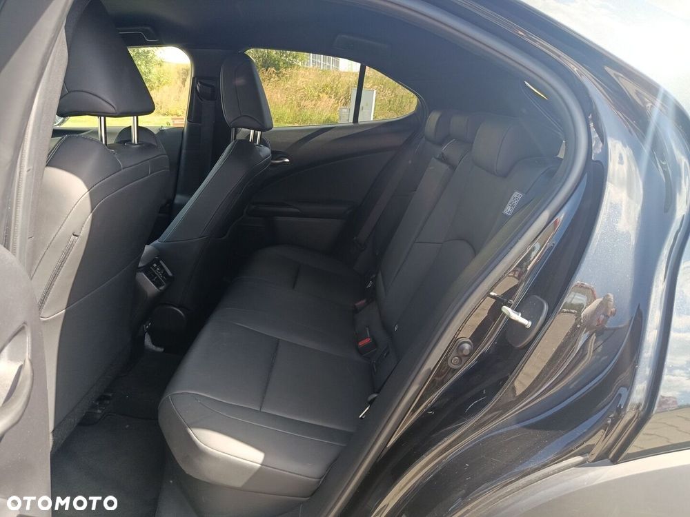 Lexus UX 250h GPF F Sport Design 2WD - 14