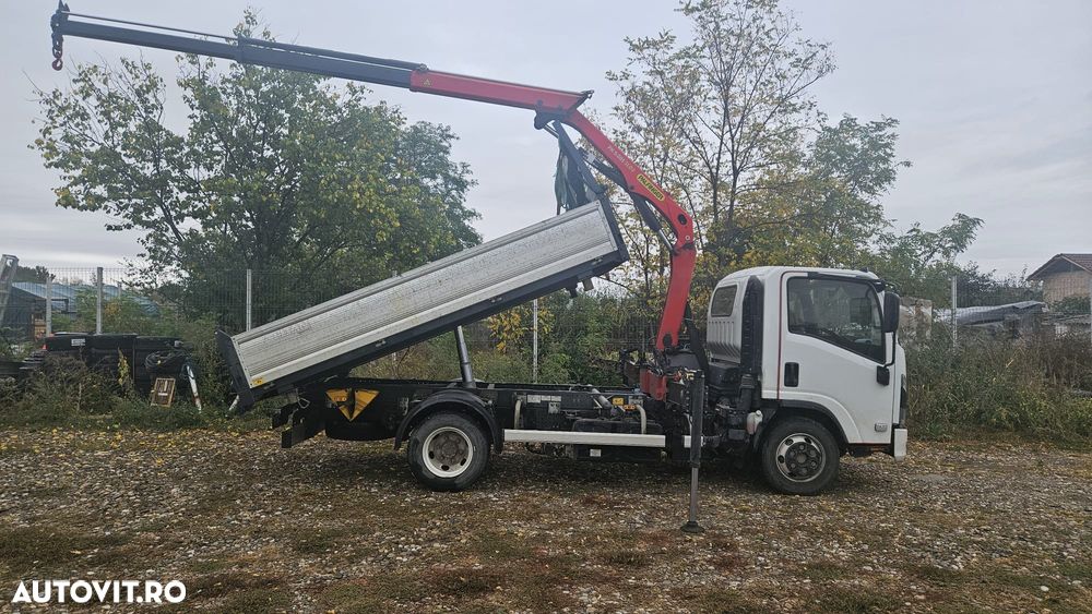 Isuzu M30 - 10