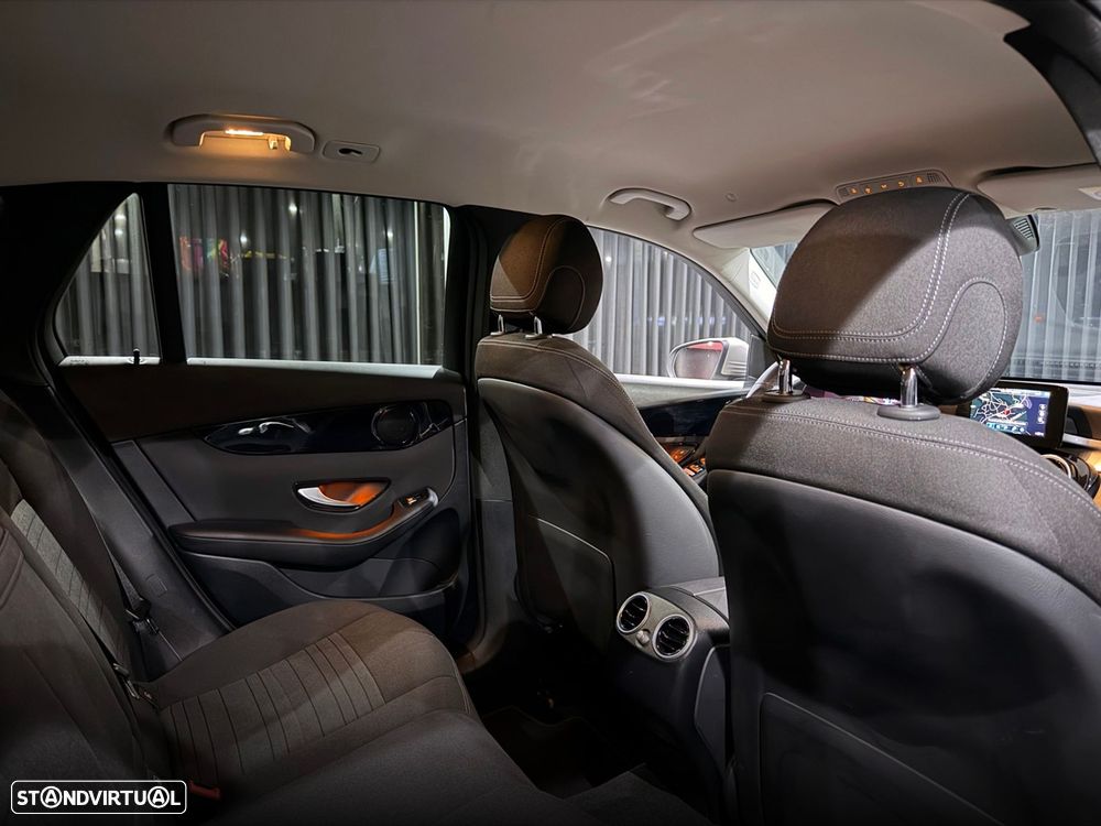 Mercedes-Benz GLC 300 de 4Matic 9G-TRONIC - 37