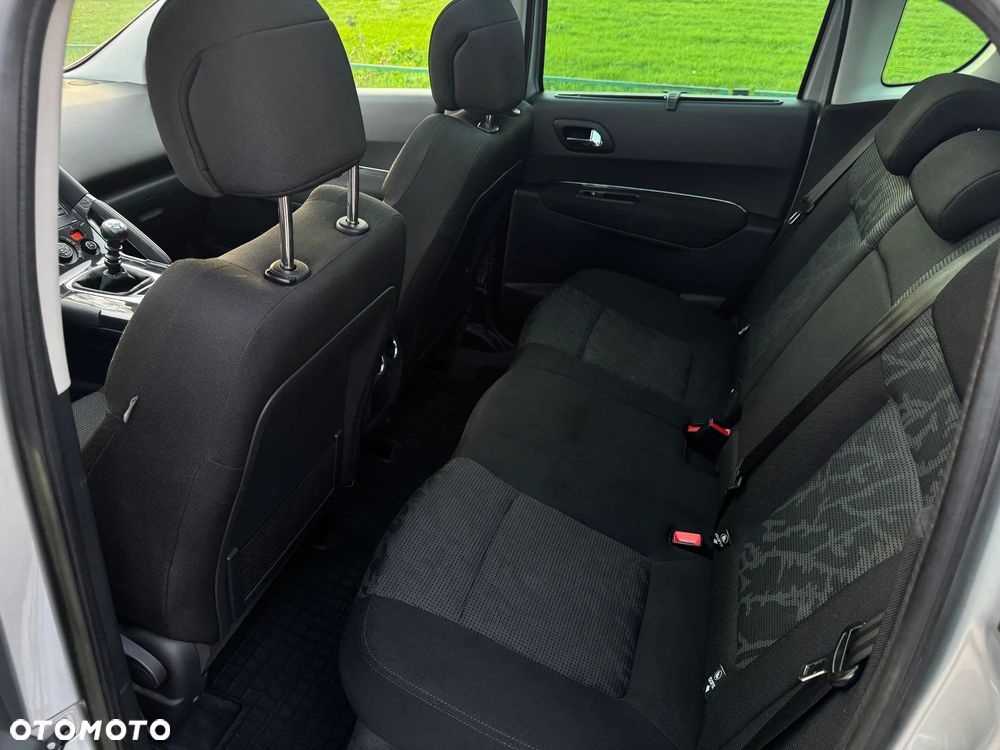 Peugeot 3008 2.0 HDi Allure - 15
