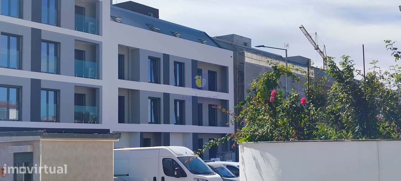 T2 Duplex com Varandas e Garagem em Vale Milhaços - Grande imagem: 5/20