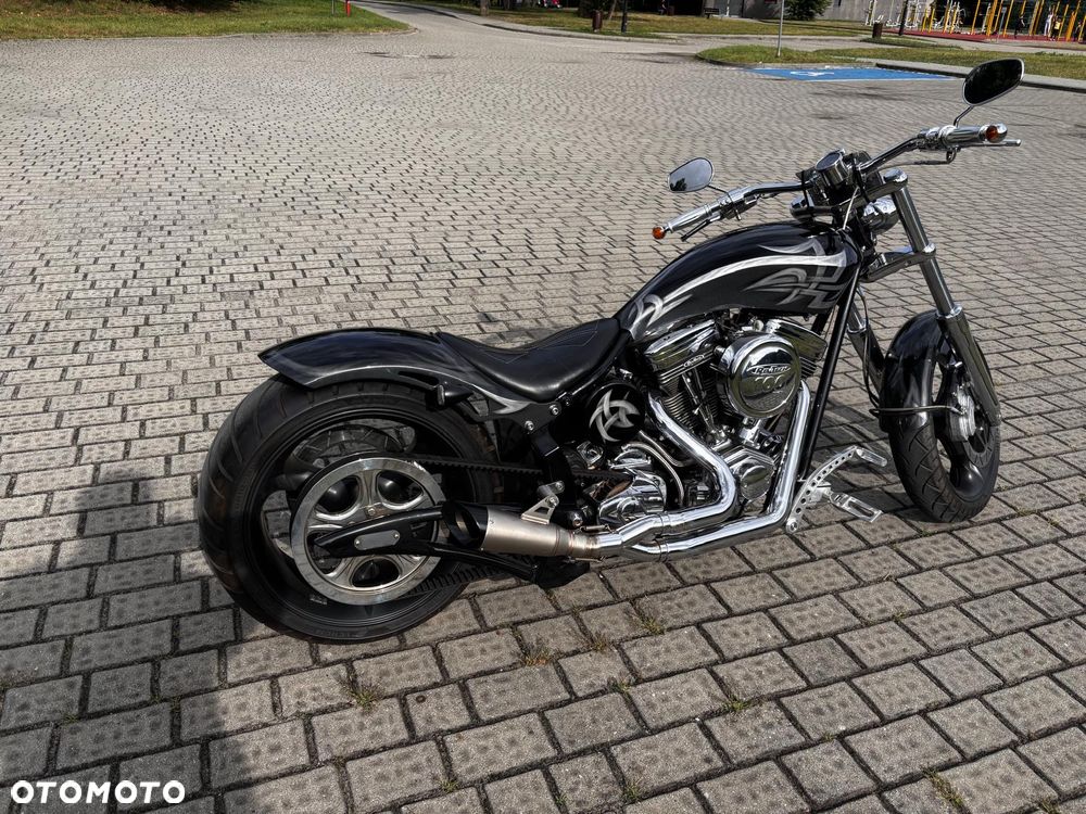Harley-Davidson Softail - 2